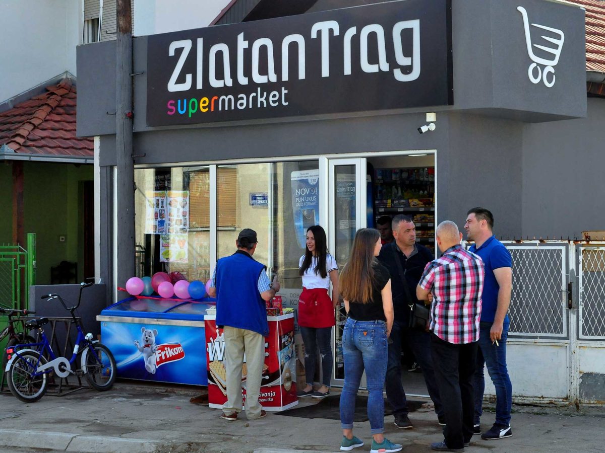 Zlatan Trag Poslednji Groš u ulici Ivana Milutinovića Leskovac otvoren novi mini market Zlatan Trag u ulici Ivana Milutinovica u Leskovcu